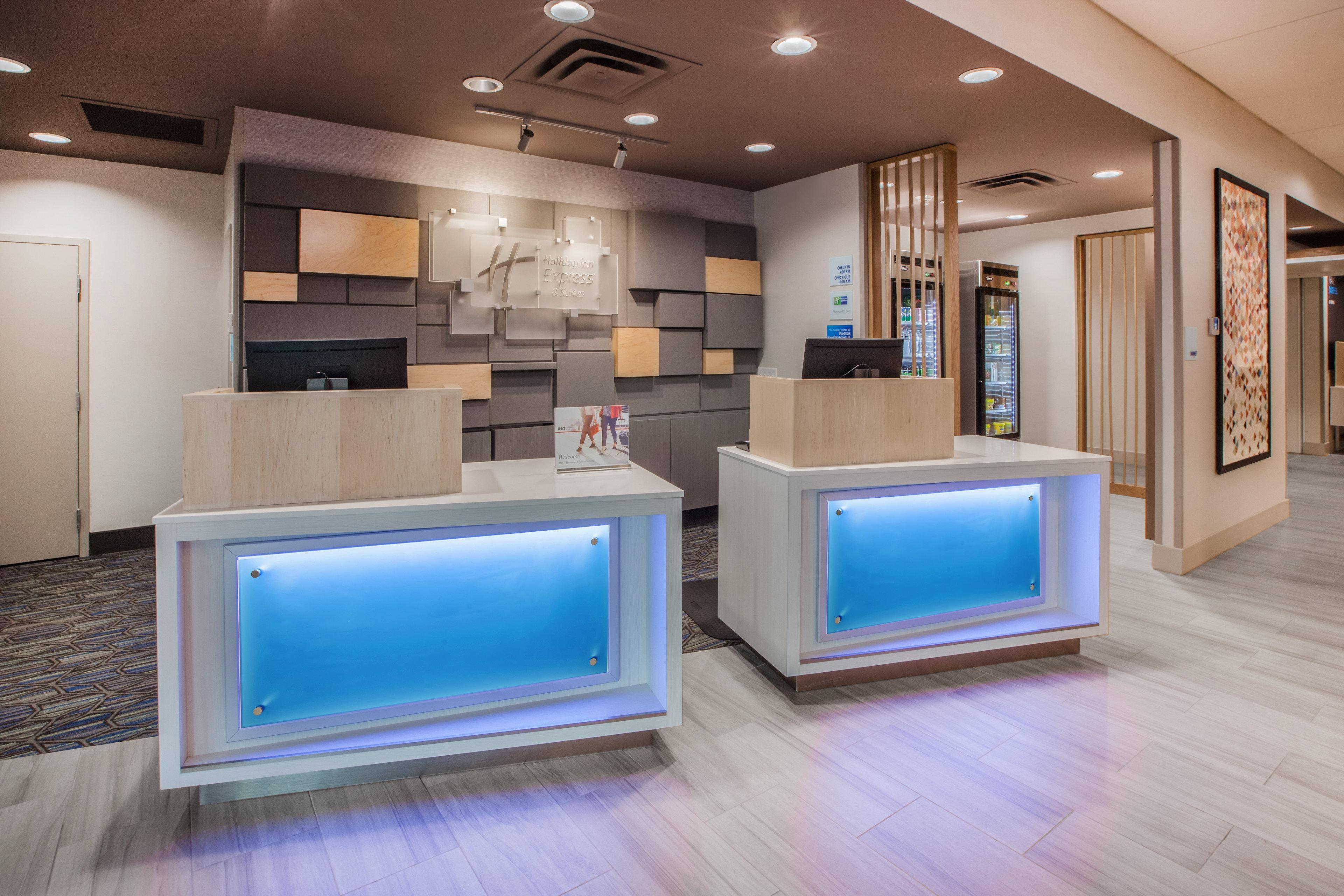 Holiday Inn Express & Suites - Kingfisher, An Ihg Hotel Exterior foto